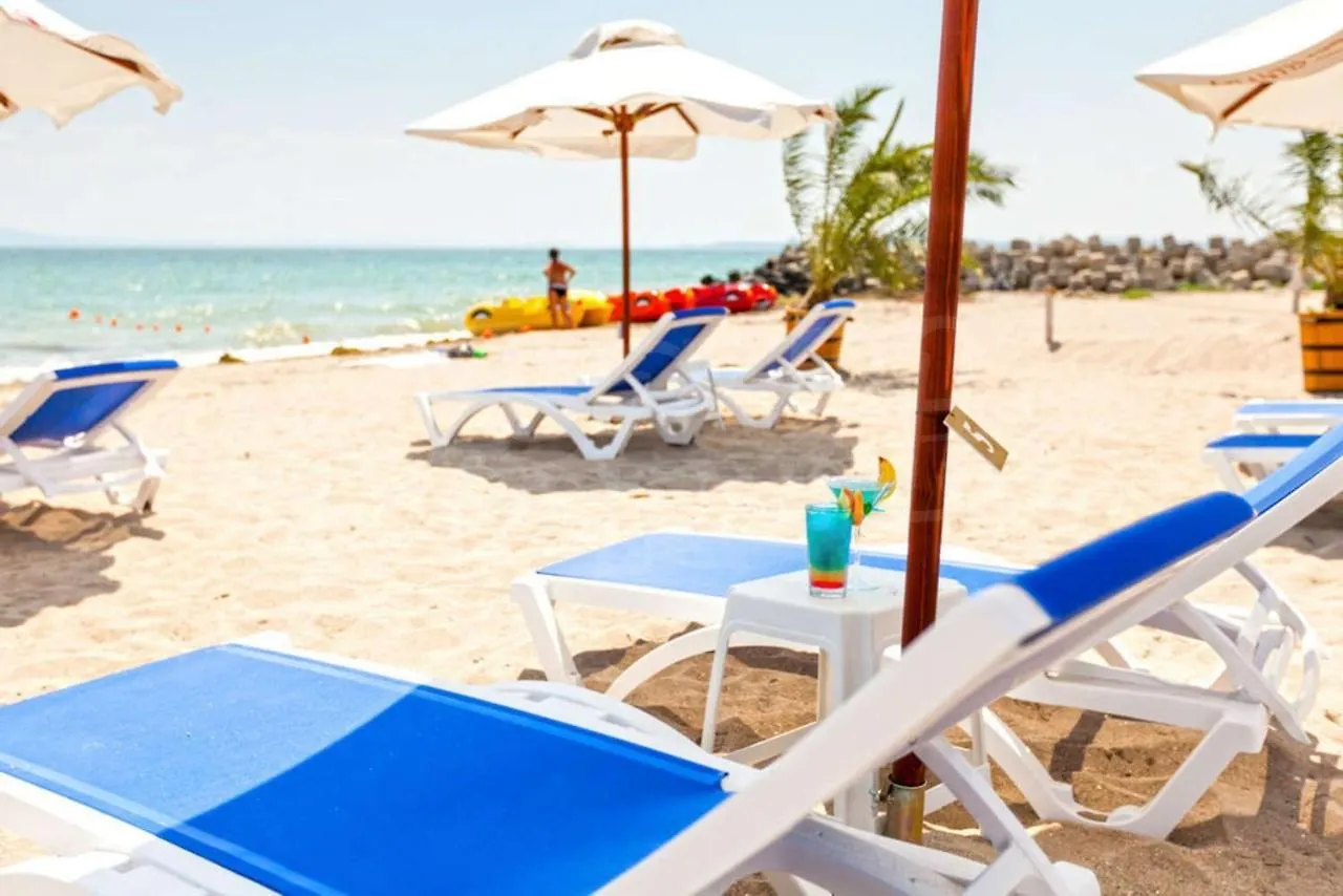 בורגאס Atlantis Resort Sea View מלון דירות